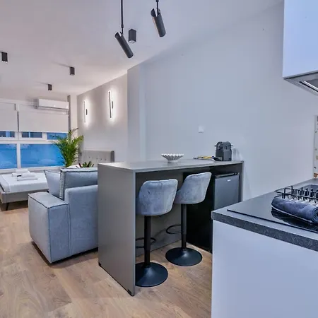 Διαμέρισμα Luxury Downtown α1 *
